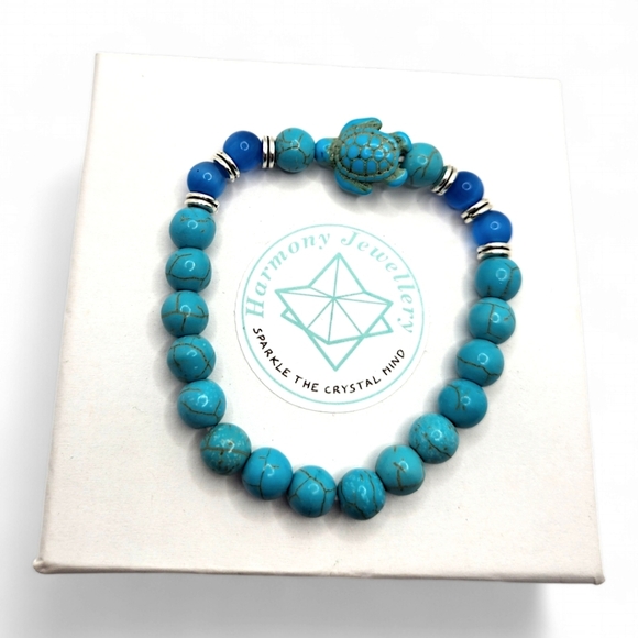 8 mm Turquoise and Blue Cat Eye bracelet with Turtle charm - Picture 2 of 4